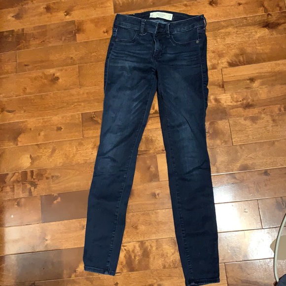 Abercrombie and Fitch - Picture 3 of 3